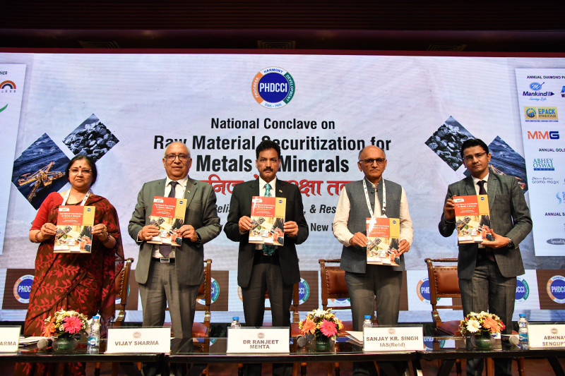 Metals, minerals stalwarts laud PHDCCI efforts on raw material securitization decoding=