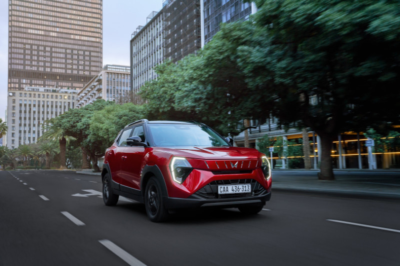 mahindra-launches-xuv-3xo-revx-series-starting-at-894-lakh