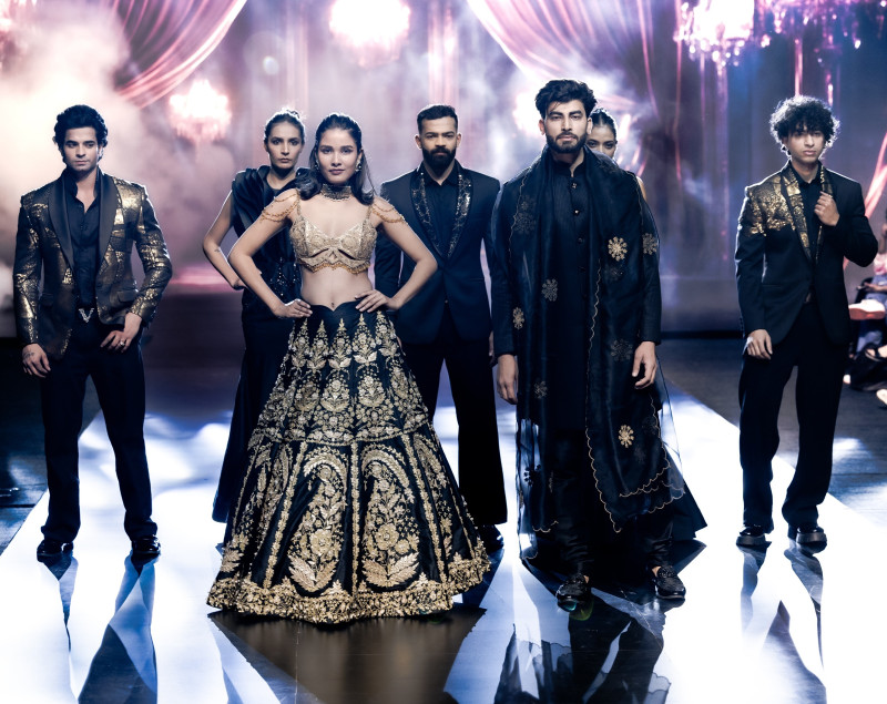 designers-take-center-stage-at-bharat-designer-show-2025