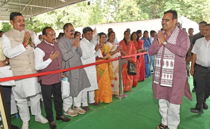 diwali-milan-at-chief-ministers-residence-cm-bhajanlal-sharma-urges-people-to-buy-local-products-embrace-vocal-for-local
