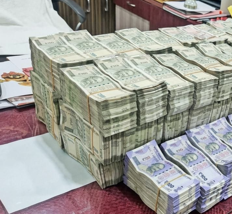 gujarat-police-seize-256-crore-cash-from-ertiga-during-vehicle-check-in-dahod