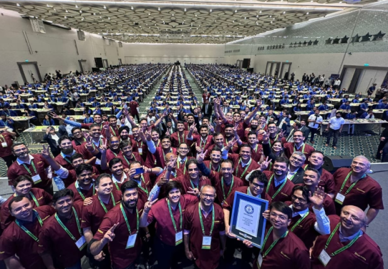 Dentium Sets GUINNESS WORLD RECORDS for Largest Dentistry Lesson decoding=