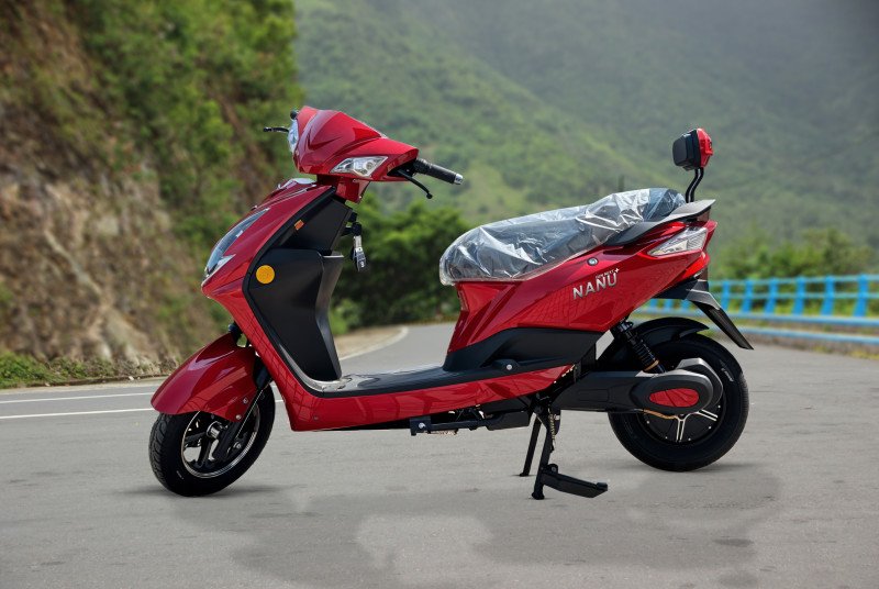 Wardwizard Innovations Mobility Brings Festive Spirit with New Vibrant Red Color Variants for Electric Two-Wheelers This Diwali