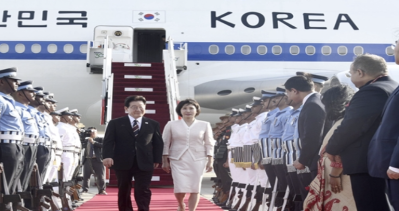 South Korean President Lands in India for Key 3-Day Visit Focused on Trade, AI, Semiconductors decoding=