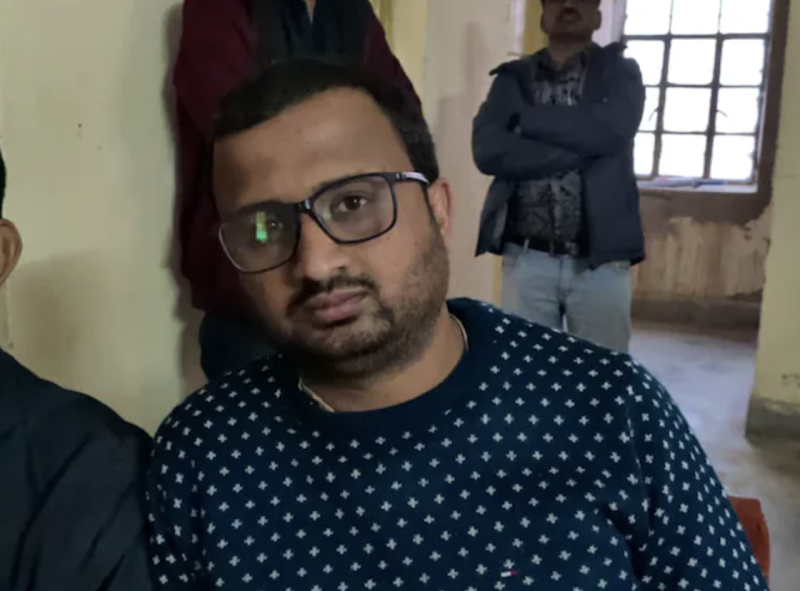 4-lakh-to-5000-bribes-exposed-cops-college-director-riico-officer-among-officials-caught-red-handed-across-states