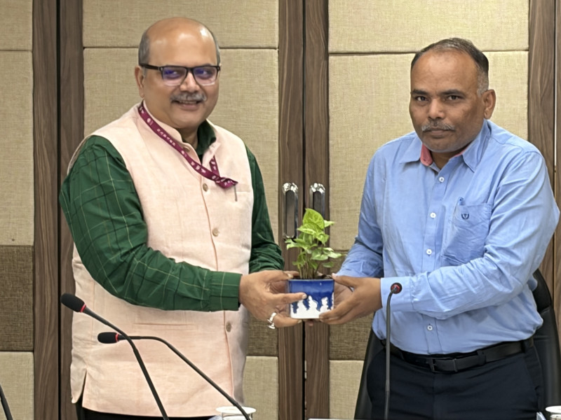 Government and NABARD reviews Cooperatives in Delhi: NABARD hosts First HLC Meeting for FY 2026-27 decoding=
