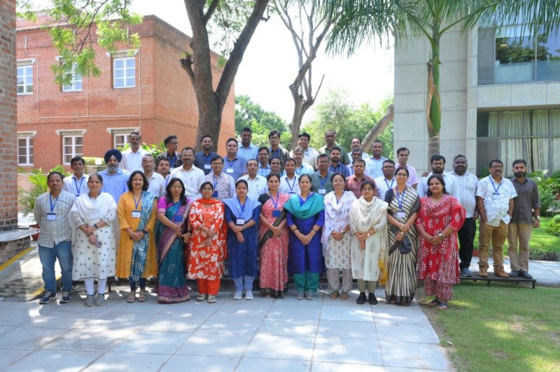Faculty Mentor Development Programme organised at EDII, Ahmedabad, for 40 faculty members from Odisha decoding=