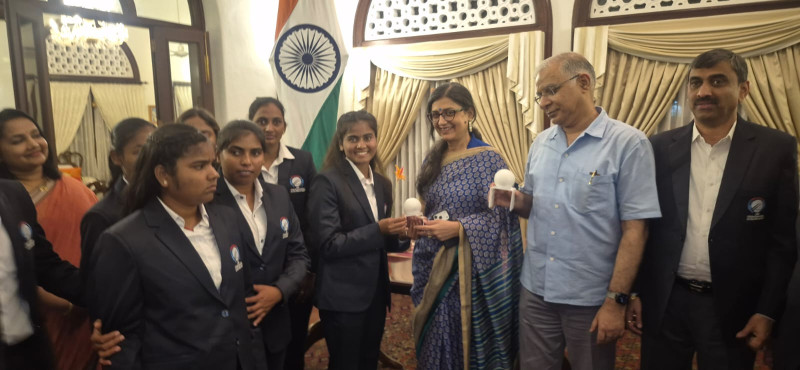 High Commissioner of India to Sri Lanka Hosts Unbeaten Indian Visually Impaired Women’s Cricket Team in Colombo decoding=