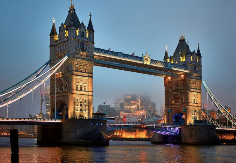 UK's Trending Buzz: Premier League Fireworks and Salah's Spotlight Ignite Football Fever Amid Strictly Drama