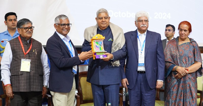 https://thenewsstrike.com/indias-rise-is-unstoppable-and-continual-vice-president-shri-jagdeep-dhankhar-highlights-youth-potential-and-technological-advancements-at-isb-leadership-summit