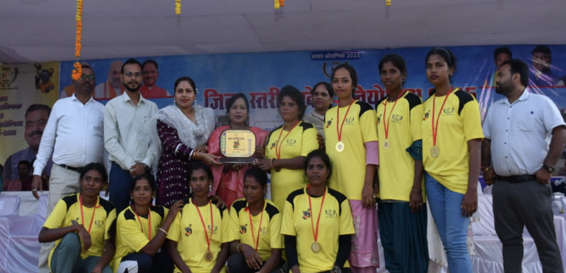 bastar-olympic-2025-after-years-women-return-to-the-playing-field-bastar-olympic-becomes-a-medium-to-reconnect-with-roots
