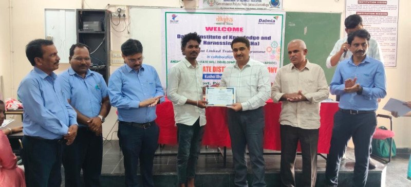 dalmia-bharat-foundation-organises-valedictory-ceremony-for-diksha-trainees-in-kadapa