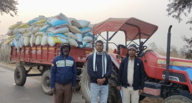 raipur-balodabazar-administration-seizes-350-sacks-of-illegally-stored-and-transported-paddy