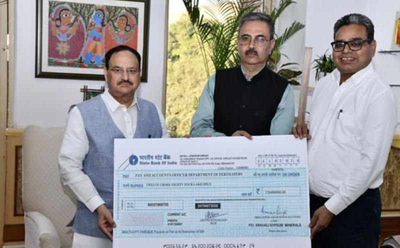 dividend-of-rs-128400000-presented-to-the-minister-of-chemical-fertilizers-by-fci-aravali-gypsum-minerals-india-limited