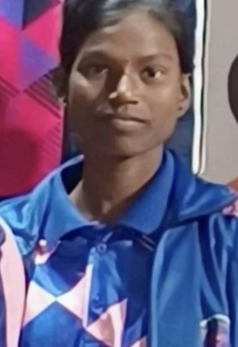 Raipur: Bastar’s Daughter Subhadra Kashyap Creates History at National Eklavya Sports Meet; Wins Gold Medal in Chess decoding=