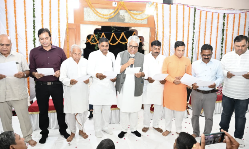 alwars-all-round-leap-union-forest-minister-bhupender-yadav-outlines-clean-city-push-as-new-mandi-panel-sworn-in