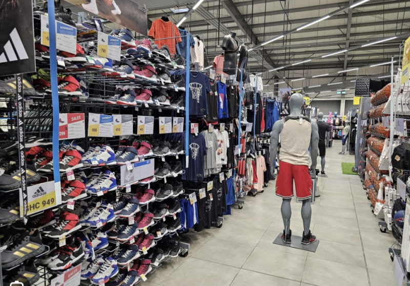 Football Frenzy Fuels 15% Surge in Sports Merchandise Sales, Eyeing $2 Bn Market Expansion decoding=