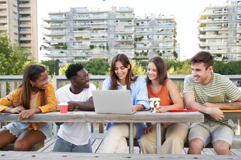 From Campuses to GDP: How International Students Power Global Growth decoding=