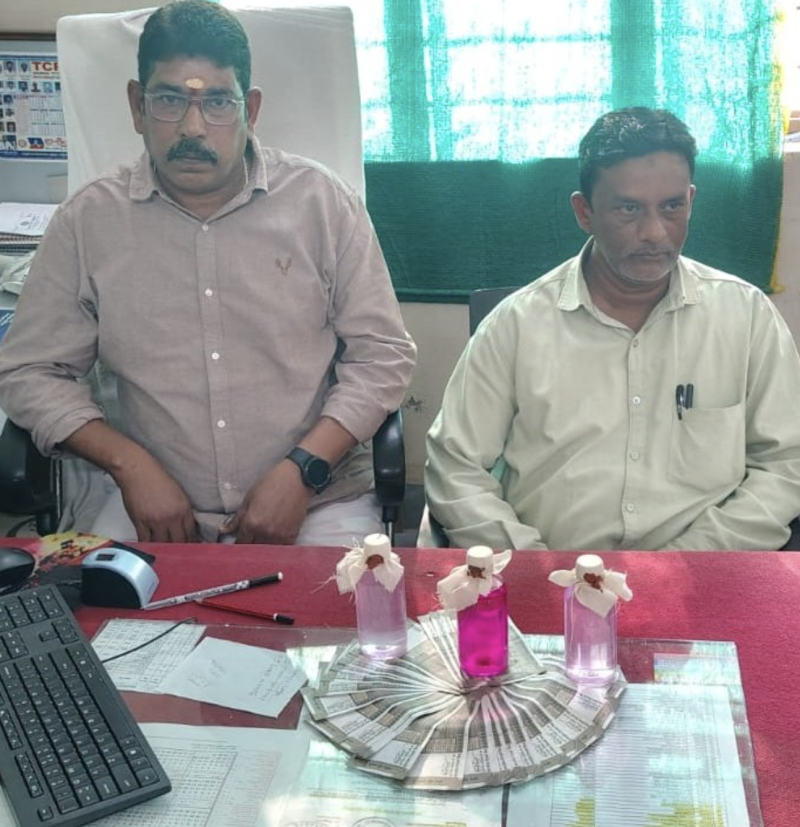 sub-registrar-caught-taking-16500-bribe-in-peddapalli-districttelangana-anti-corruption-bureau-acb