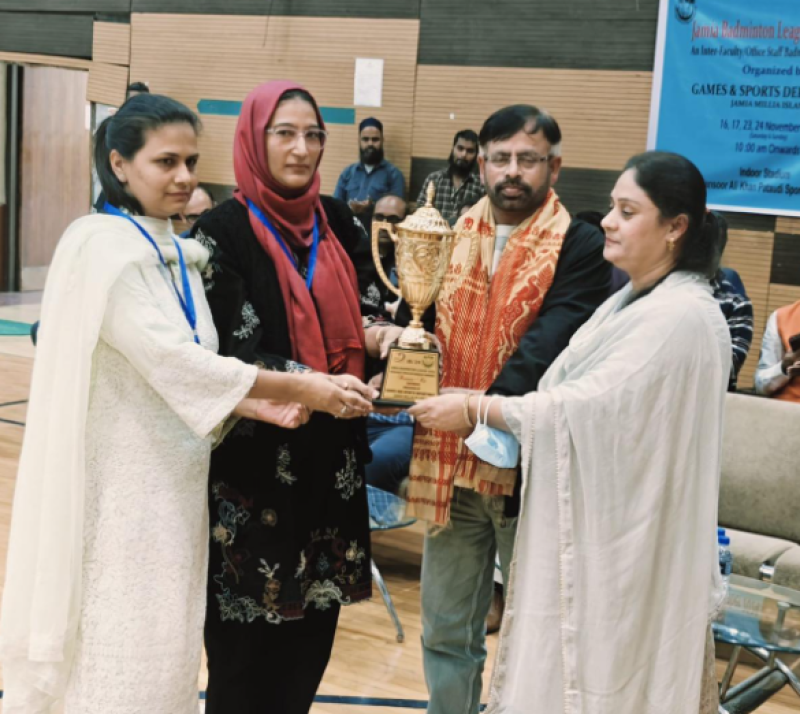 jamia-badminton-league-jbl-2024-successfully-concludes-with-a-prize-distribution-ceremony