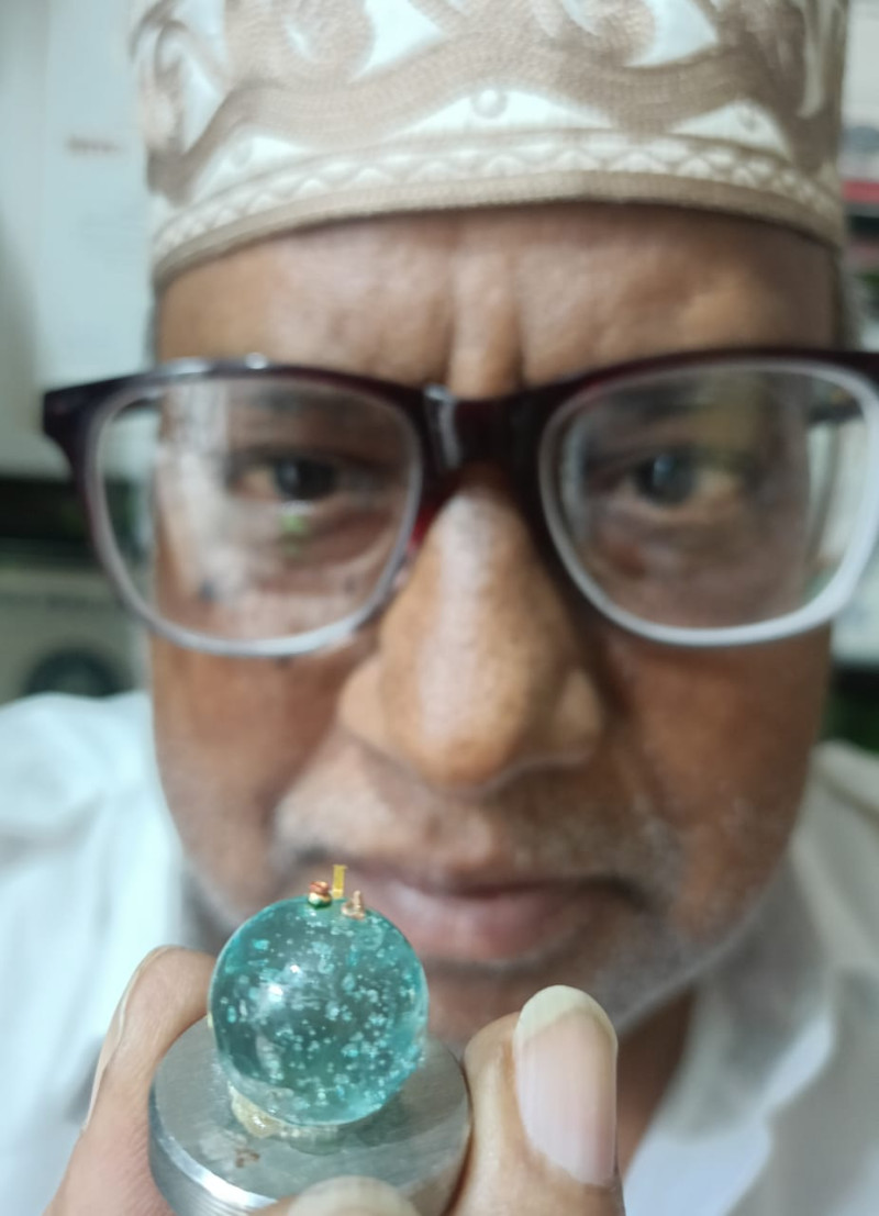 Muslim Artist Creates Miniature Tricolour Shivling, Kanwar Kalash, and Nagraj – To Be Offered at Shiv Temple in Haridwar; Writes to Rajasthan CM decoding=