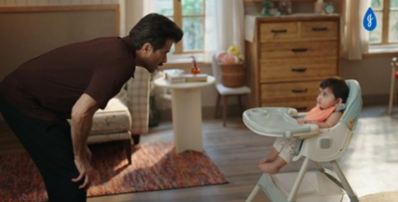 johnsons-baby-campaign-features-anil-sonam-kapoor-highlights-science-of-delicate-baby-eyes