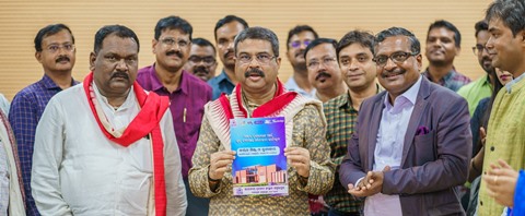 union-education-minister-pradhan-announces-to-establish-incubation-centre-at-iim-sambalpur