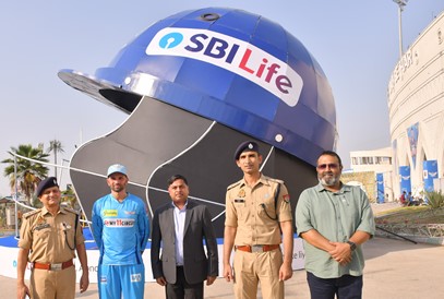 underscoring-the-importance-of-protection-sbi-life-lucknow-super-giants-unveil-the-spectacular-larger-than-life-helmet-installation-at-ekana-cricket-stadium