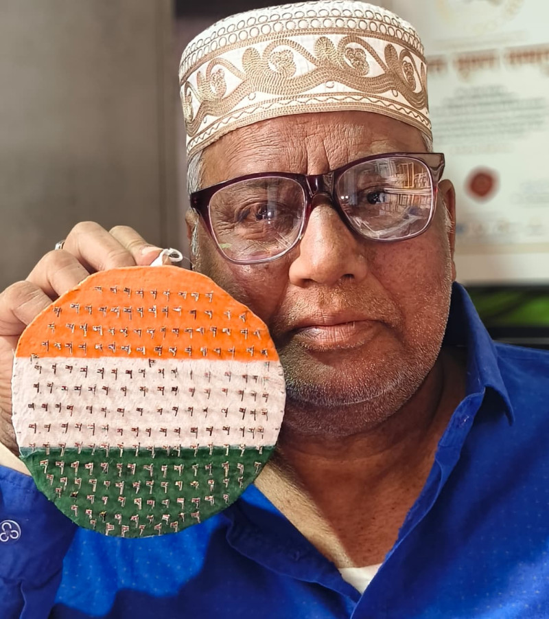 Udaipur Artisan Dr. Iqbal Sakka Creates 195 Silver Indian Flags in 195 Minutes, Claims 195 World Records decoding=