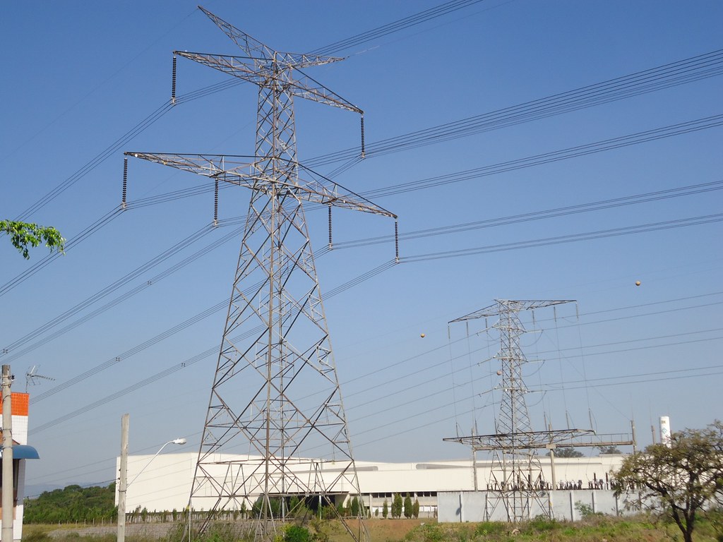 nhpc-conducts-e-reverse-auction-for-the-2000-mw-grid-connected-solar-pv-project