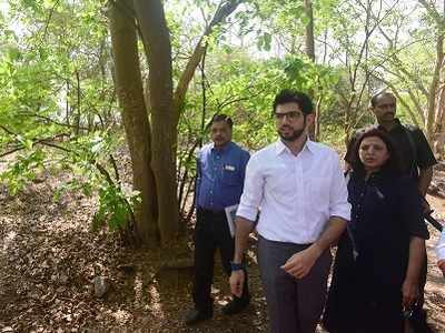 Aaditya slams Metro over tree cutting, urges CM to spare decoding=