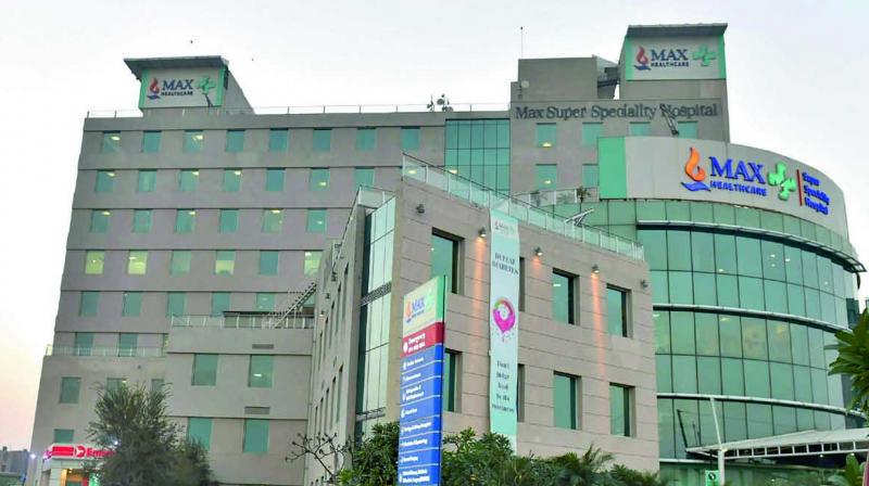 max-super-speciality-hospital-raises-awareness-on-importance-of-regular-screening-among-older-age-groups