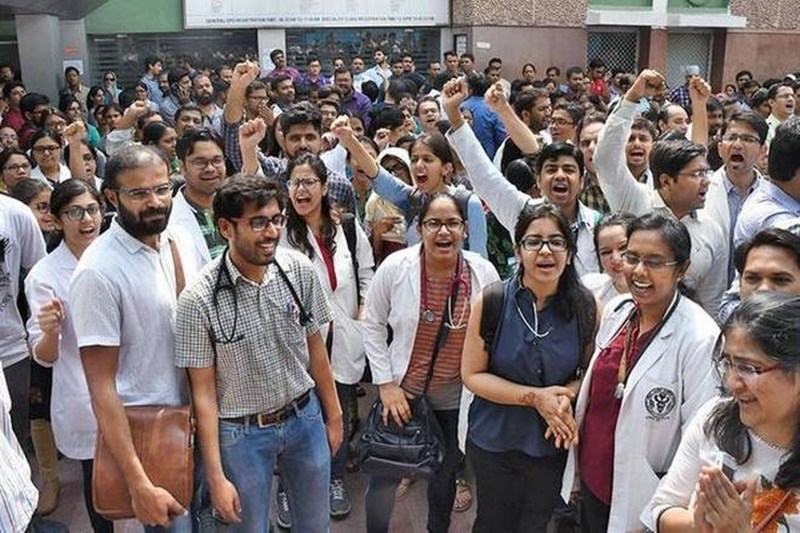 Resident doctors of AIIMS call off their strike decoding=