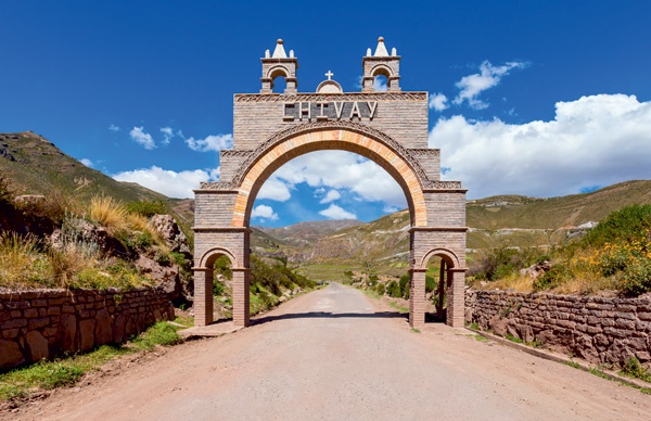 embarq-is-hooking-you-on-a-rustic-peruvian-road-trip