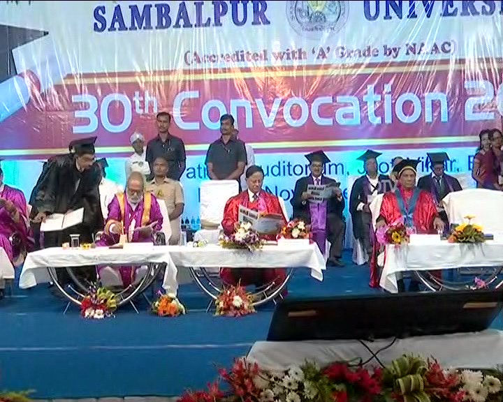 the-thirtieth-convocation-of-sambalpur-university-odisha