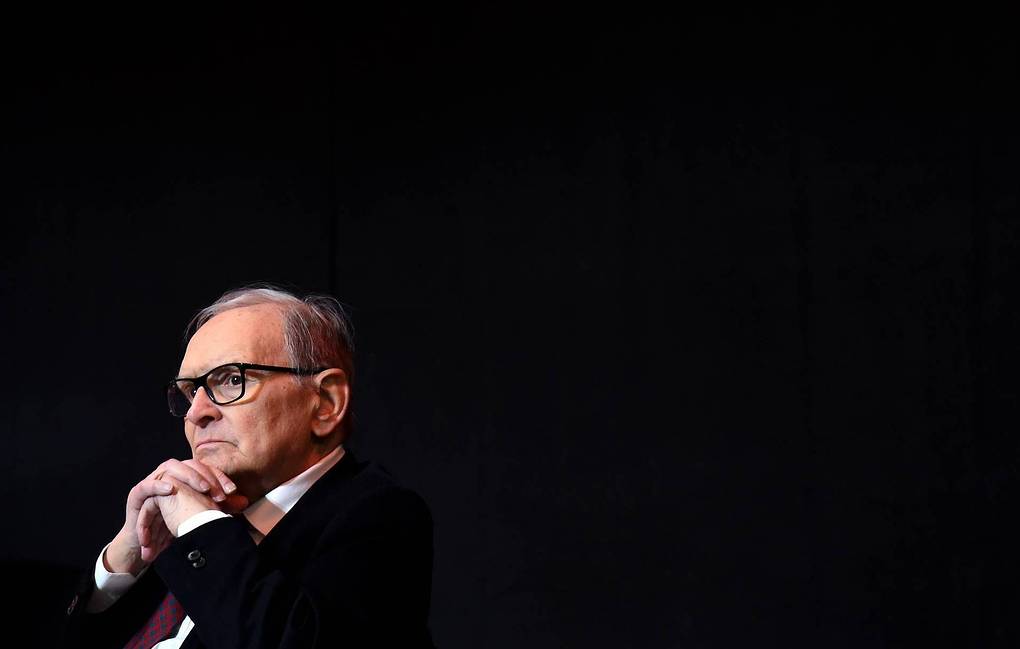 Oscar-winning composer dies aged 91-Ennio Morricone decoding=