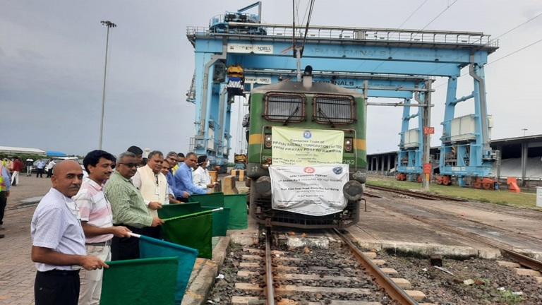 apm-terminals-pipavavoffers-direct-connectivity-to-icd-jodhpur-on-electrified-route