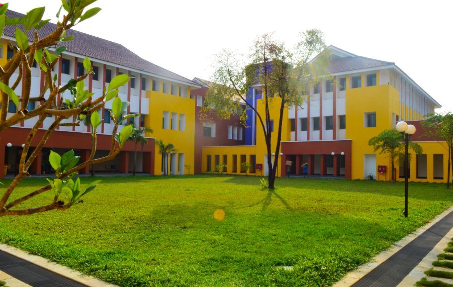 A degree in International Hospitality and Tourism Management awaits you decoding=