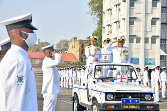 Vice Admiral Ajendra Bahadur Singh Takes Over As Flag Officer Commanding-In-Chief, Western Naval Command decoding=