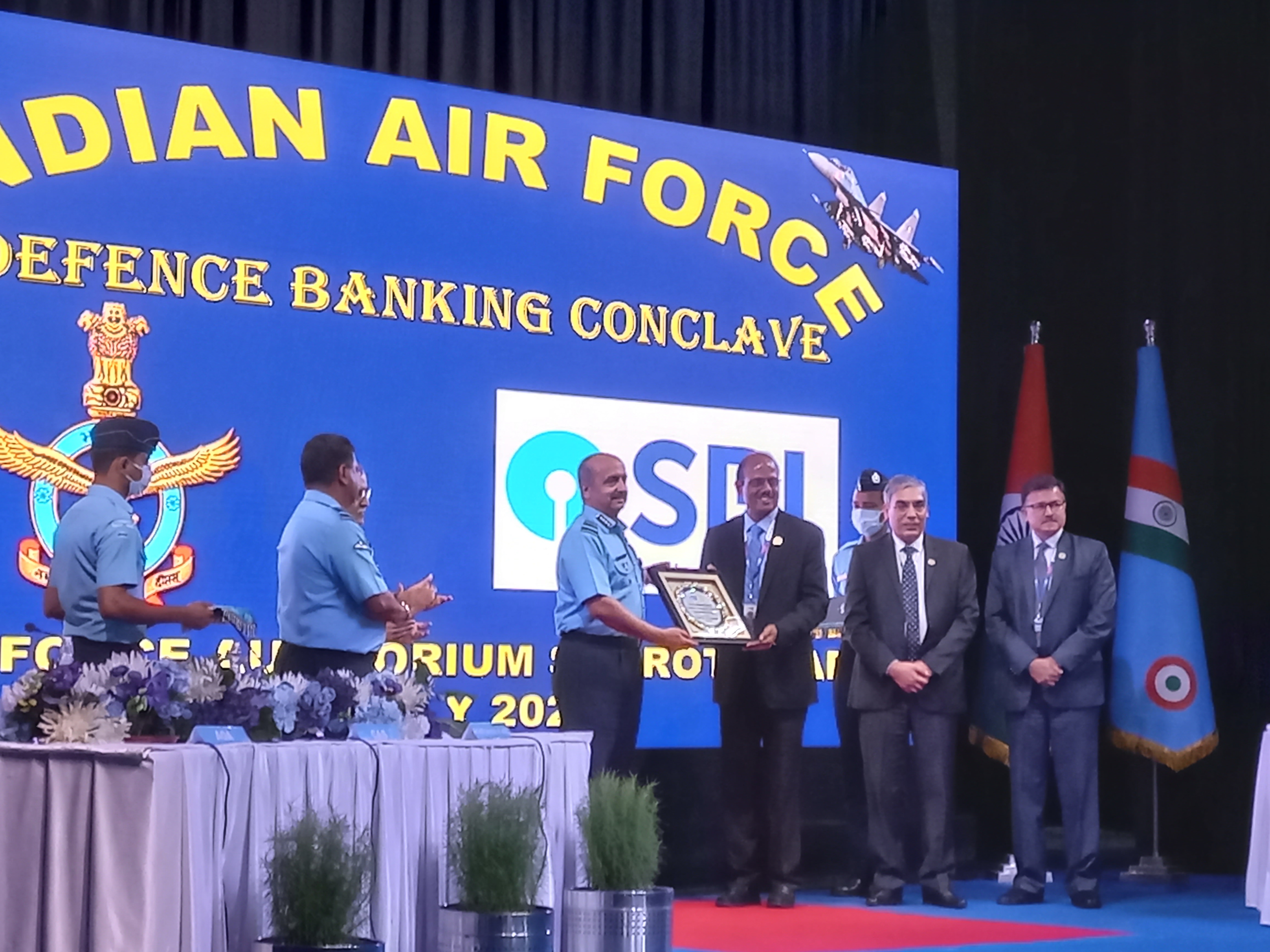 SBI renews MoU with Indian Air Force for Defence Salary Package decoding=