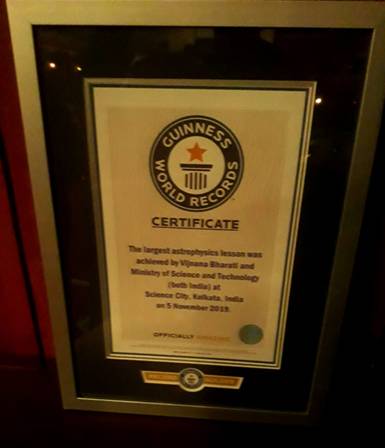 Students create Guinness World Records with the largest astrophysics assemble in India at  International Science Festival decoding=