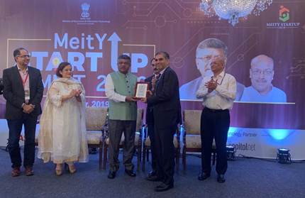 yes-bank-wins-digital-payments-award-at-meity-startup-summit-2019-2