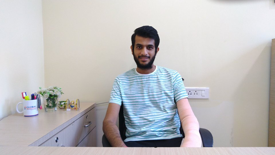 Global Hospital Saves 25-Year-Old Hand Crushed Under Truck decoding=
