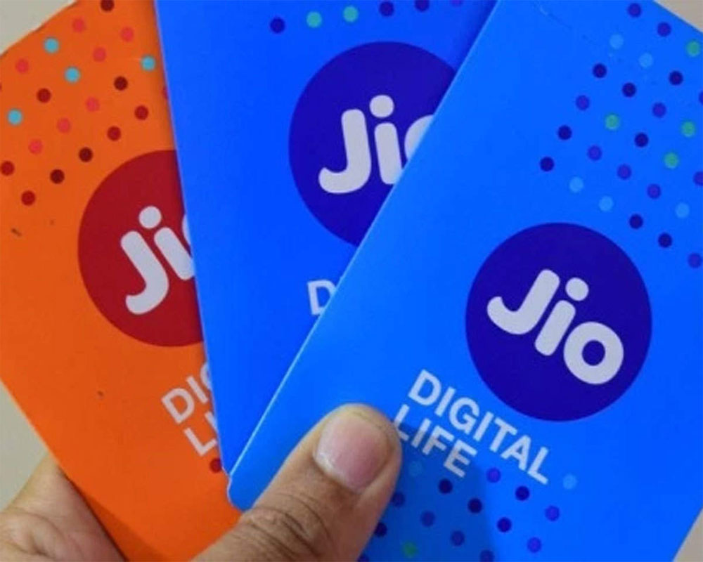 Jio’s unique 700 MHz spectrum footprint will make it the only operator providing True 5G services across India decoding=
