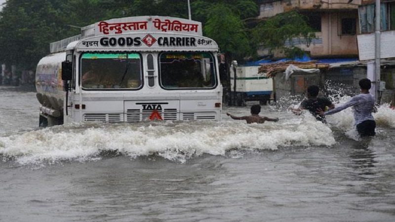 mumbai-its-adjoining-areas-experiencing-continuous-rains