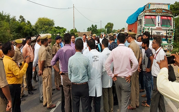 Unnao rape victim’s accident case: CBI carries out searches at multiple locations in UP decoding=