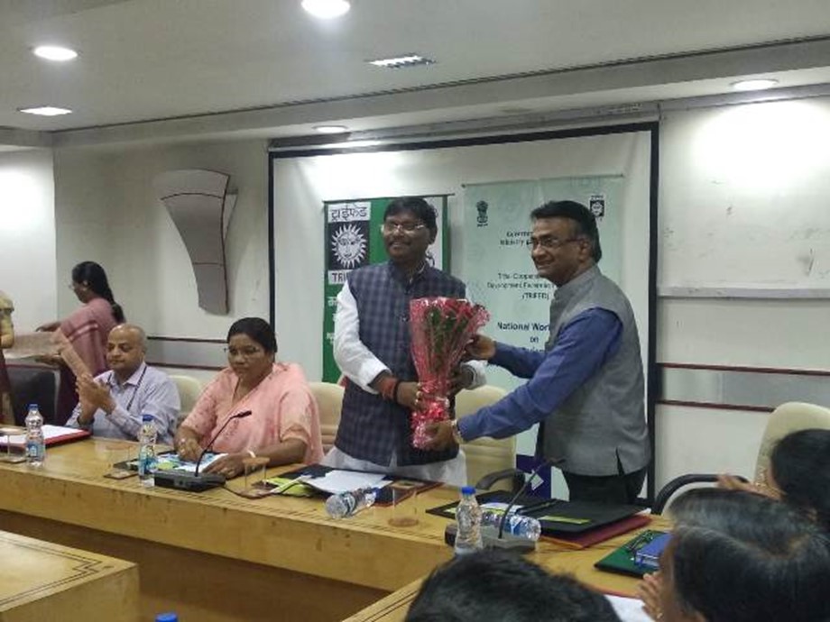 Shri Arjun Munda Inaugurates Workshop on Van Dhan and Entrepreneurship Development decoding=