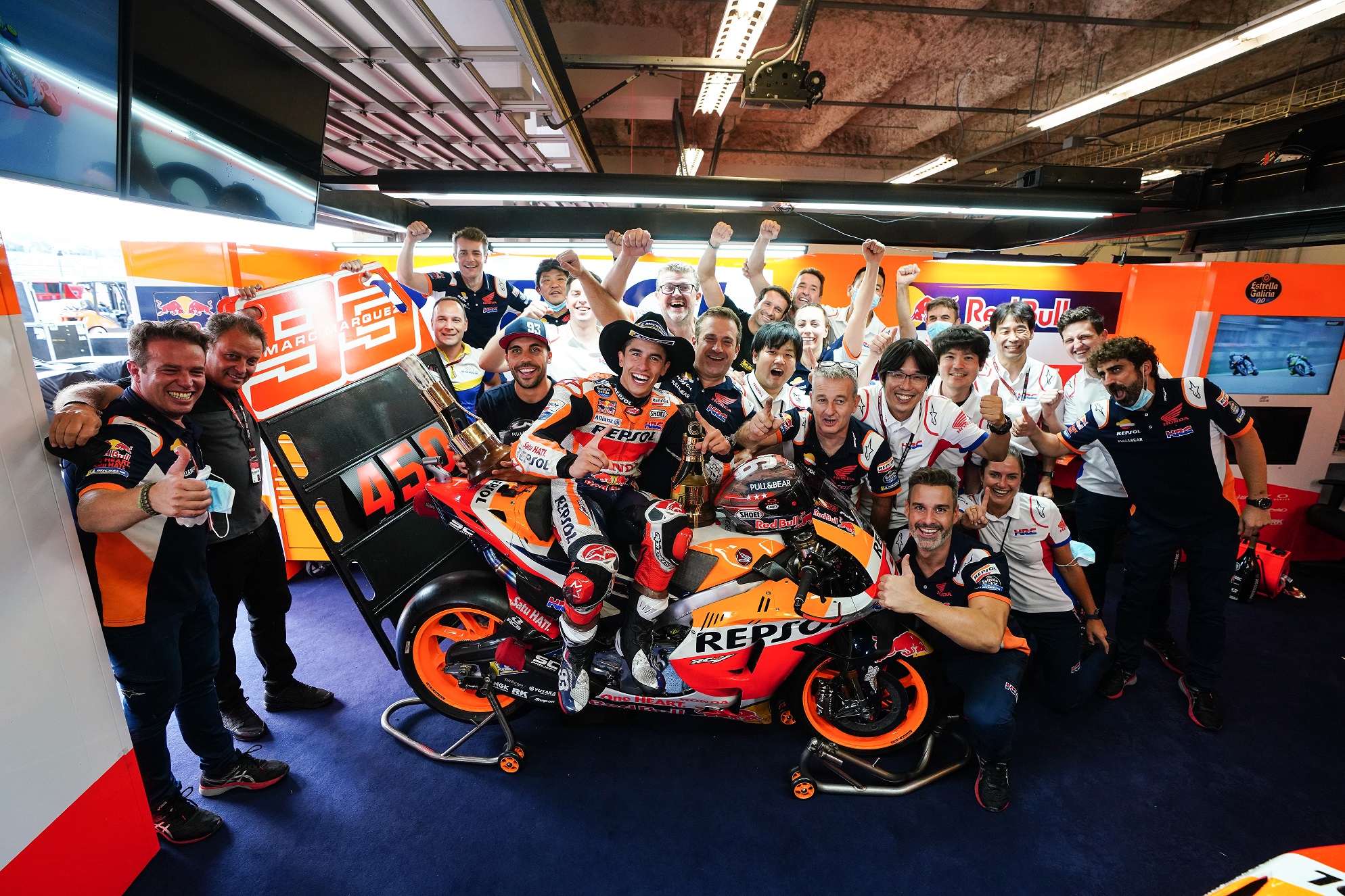 the-sheriff-is-back-marquez-cruises-to-austin-victory