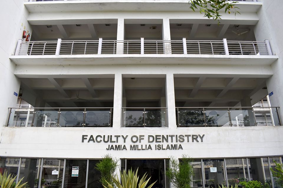 JMI’s Faculty of Dentistry to start teleconsultation services in the wake of COVID-19 decoding=