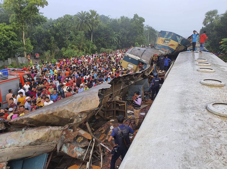 12-killed-in-train-collision-in-bangladesh